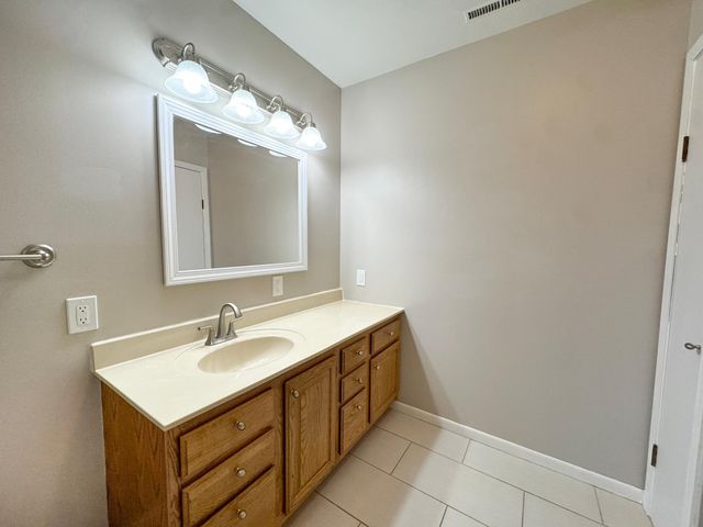 336 E Cherry Avenue, Fergus Falls, MN 56537