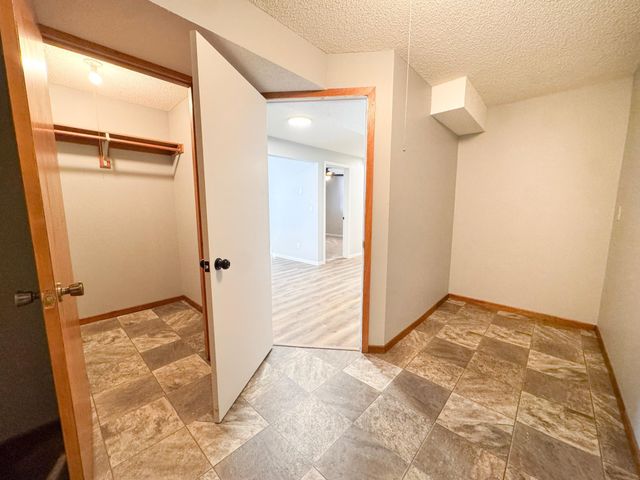 336 E Cherry Avenue, Fergus Falls, MN 56537