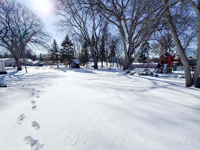 336 E Cherry Avenue, Fergus Falls, MN 56537