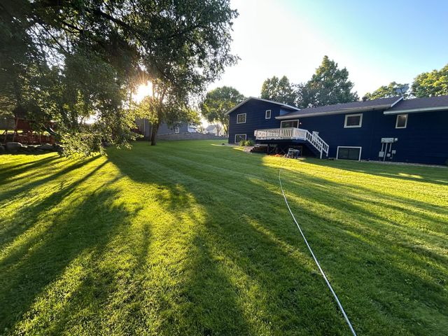 336 E Cherry Avenue, Fergus Falls, MN 56537