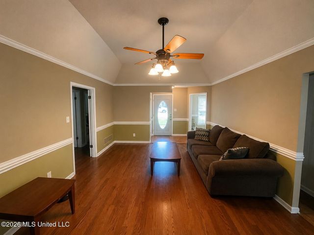 7107 Kingcrest Cove, Olive Branch, MS 38654