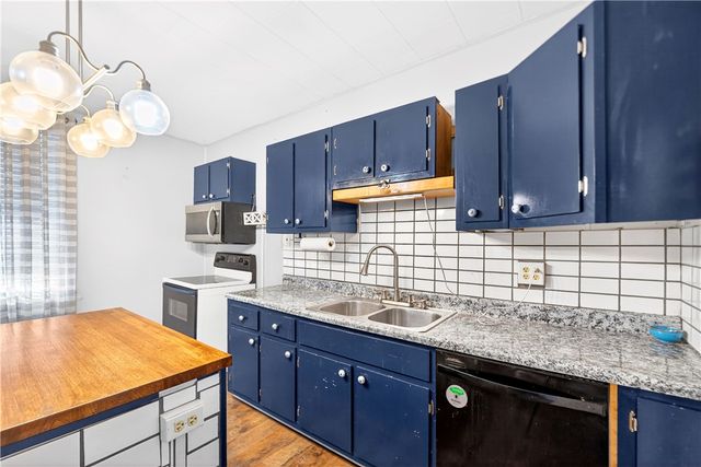 19 Church St, Dunbar, PA 15431