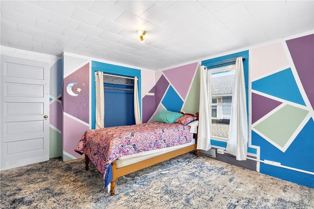 19 Church St, Dunbar, PA 15431