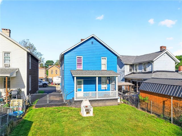 19 Church St, Dunbar, PA 15431