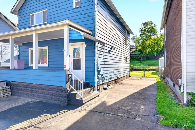 19 Church St, Dunbar, PA 15431