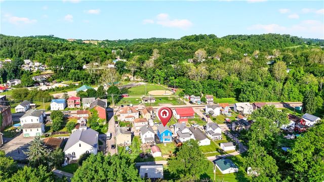 19 Church St, Dunbar, PA 15431