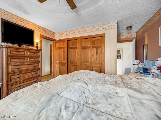 1556 Saxe Road, Mogadore, OH 44260