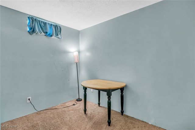 1556 Saxe Road, Mogadore, OH 44260