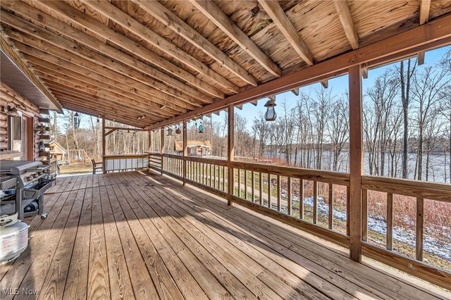 1556 Saxe Road, Mogadore, OH 44260