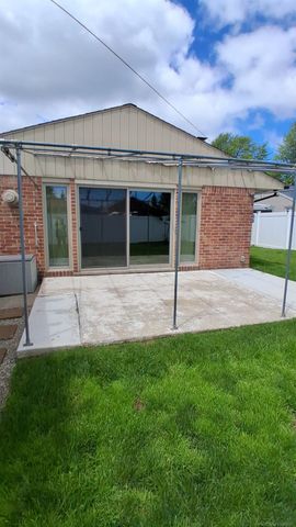30230 Rosebriar Street, Saint Clair Shores, MI 48082