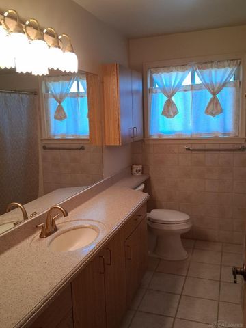30230 Rosebriar Street, Saint Clair Shores, MI 48082
