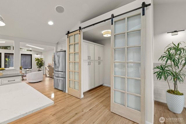 9209 NE 142nd Way, Kirkland, WA 98034