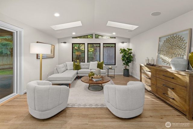 9209 NE 142nd Way, Kirkland, WA 98034