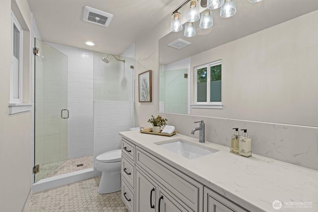 9209 NE 142nd Way, Kirkland, WA 98034