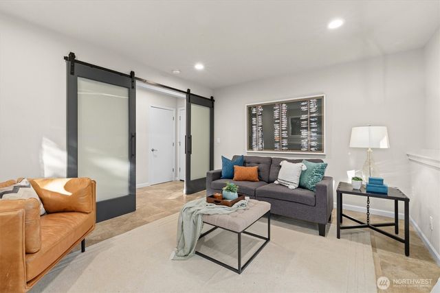 9209 NE 142nd Way, Kirkland, WA 98034