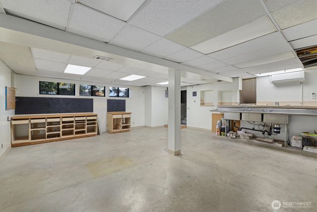 9209 NE 142nd Way, Kirkland, WA 98034