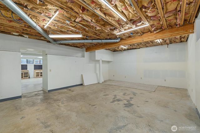 9209 NE 142nd Way, Kirkland, WA 98034