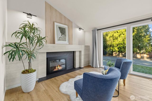 9209 NE 142nd Way, Kirkland, WA 98034