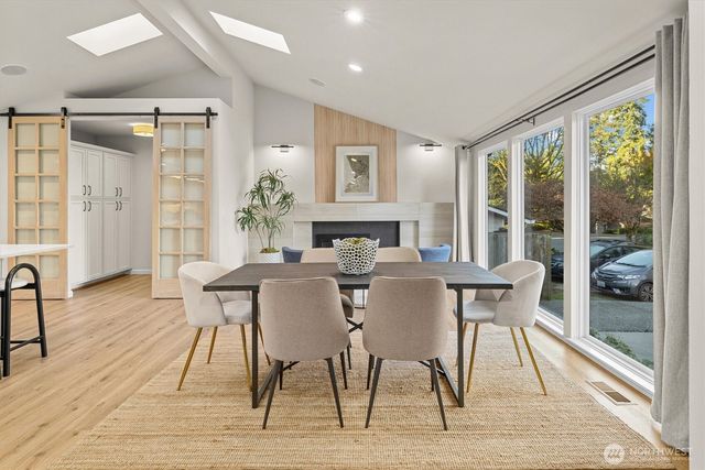 9209 NE 142nd Way, Kirkland, WA 98034