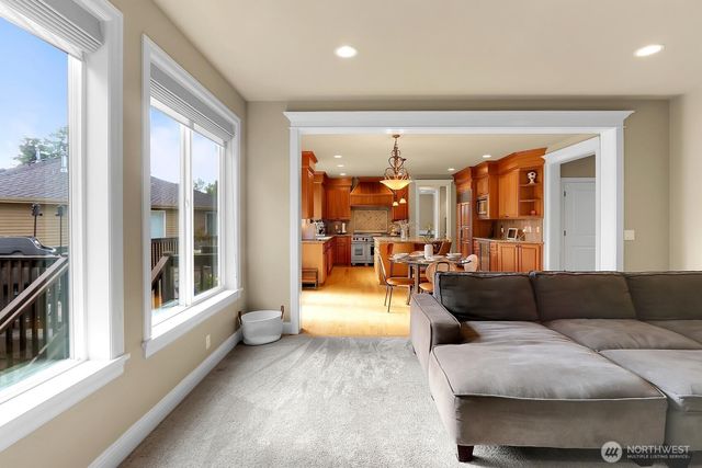 10311 NE 194th Street, Bothell, WA 98011