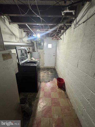 8121 TERRY ST, Philadelphia, PA 19136