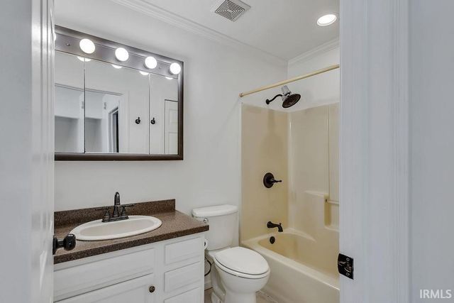 5075 N Union Valley Road, Bloomington, IN 47404