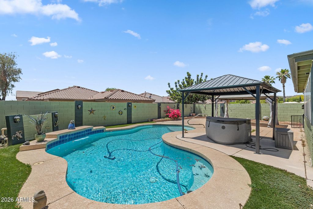 3207 W MOLLY Lane, Phoenix, AZ 85083 — photo 2