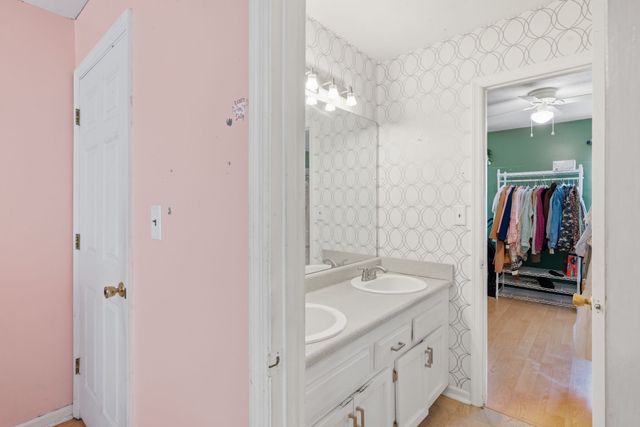 453 Claircrest Dr, Antioch, TN 37013