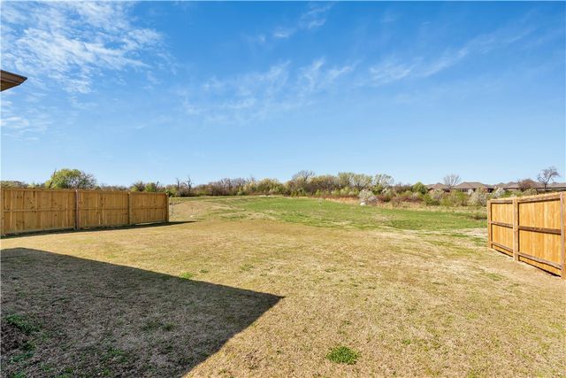 3710 S 2nd Place, Rogers, AR 72758