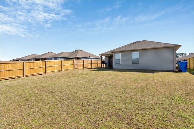 3710 S 2nd Place, Rogers, AR 72758