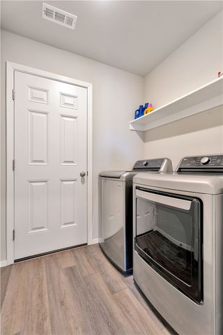 3710 S 2nd Place, Rogers, AR 72758