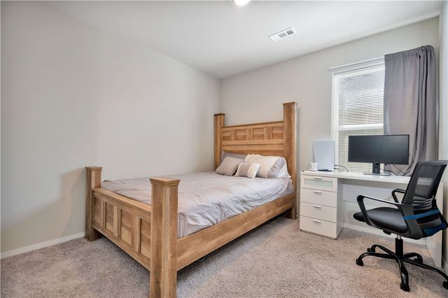 3710 S 2nd Place, Rogers, AR 72758