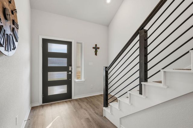 107 Aloe Tree LN, Buda, TX 78610