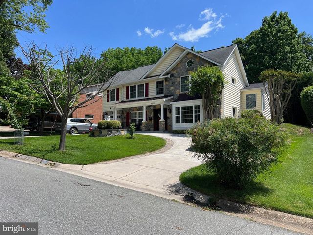 9203 CEDARCREST DR, Bethesda, MD 20814