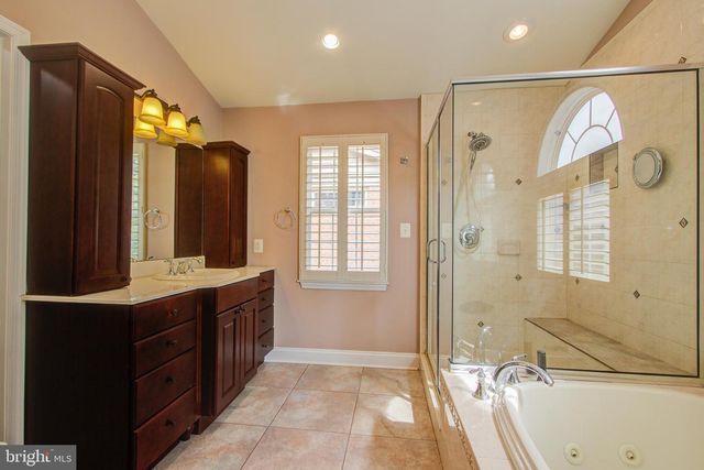 9203 CEDARCREST DR, Bethesda, MD 20814