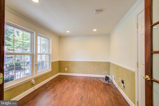 9203 CEDARCREST DR, Bethesda, MD 20814