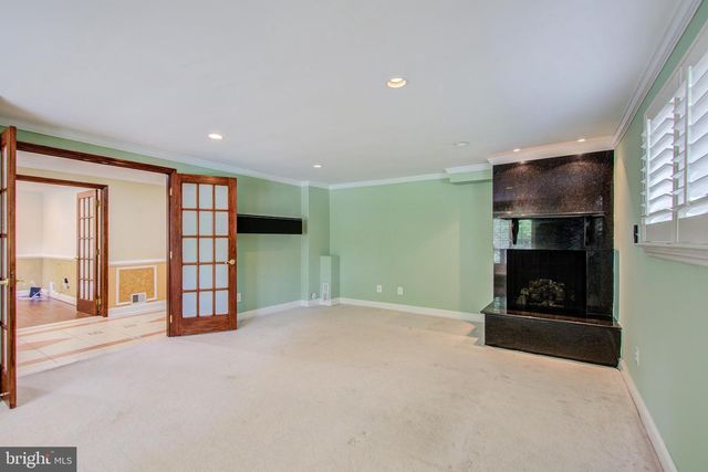 9203 CEDARCREST DR, Bethesda, MD 20814