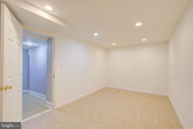 9203 CEDARCREST DR, Bethesda, MD 20814