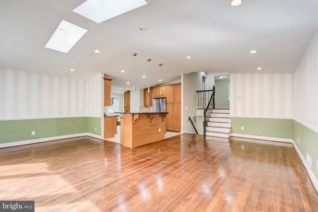 9203 CEDARCREST DR, Bethesda, MD 20814