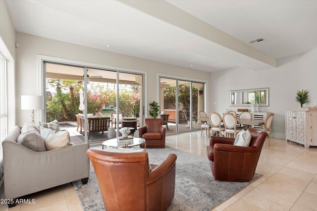 1407 E CORAL COVE Drive, Gilbert, AZ 85234