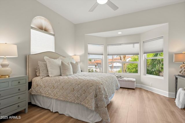 1407 E CORAL COVE Drive, Gilbert, AZ 85234