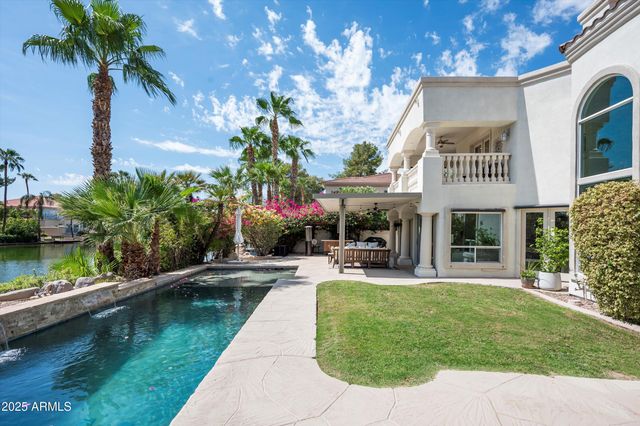 1407 E CORAL COVE Drive, Gilbert, AZ 85234