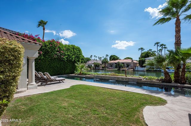 1407 E CORAL COVE Drive, Gilbert, AZ 85234