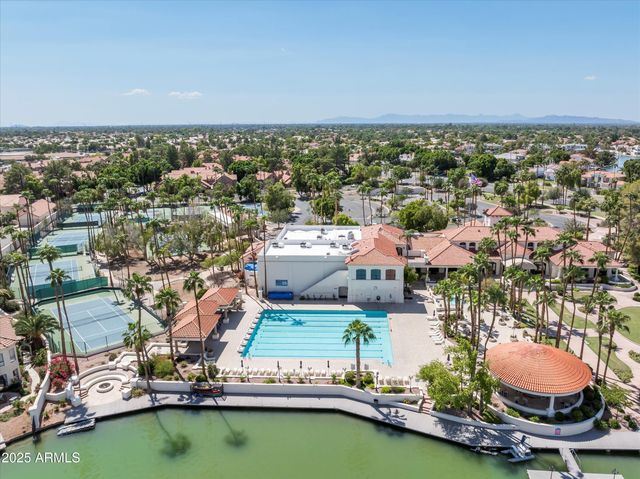 1407 E CORAL COVE Drive, Gilbert, AZ 85234