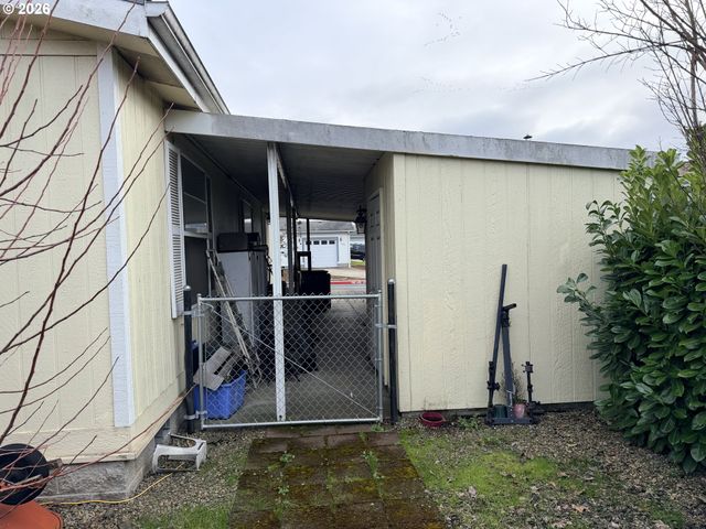 2242 MAIA Loop, Springfield, OR 97477