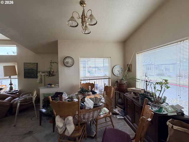 2242 MAIA Loop, Springfield, OR 97477