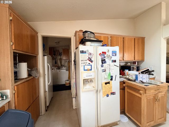 2242 MAIA Loop, Springfield, OR 97477