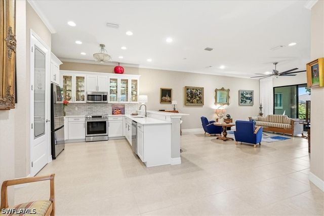 13421 Coronado DR, Naples, FL 34109
