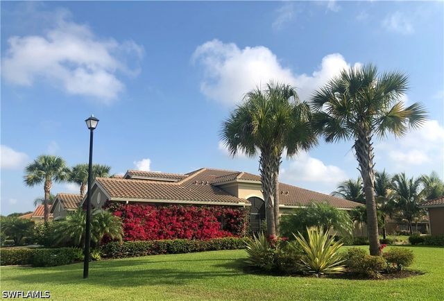 13421 Coronado DR, Naples, FL 34109