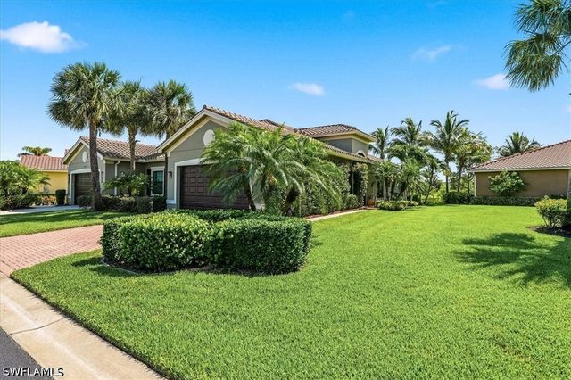 13421 Coronado DR, Naples, FL 34109
